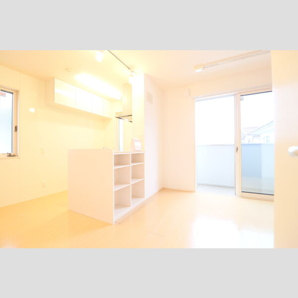 メゾン ド ミュゲ201号室 二面採光で明るいLDK