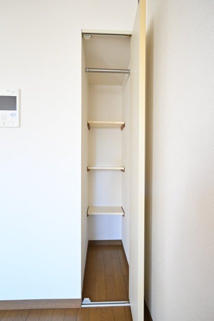 グリーンプラザ東あずま クローゼット