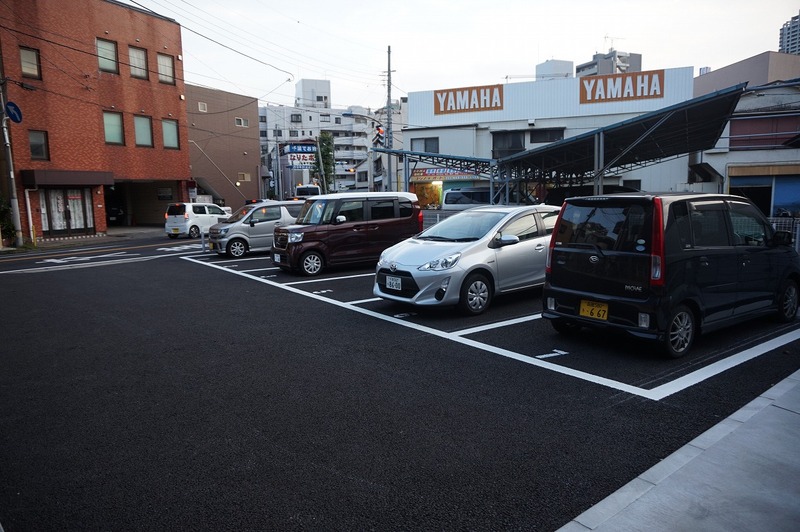 リブリ・スカイ アロマ 駐車場