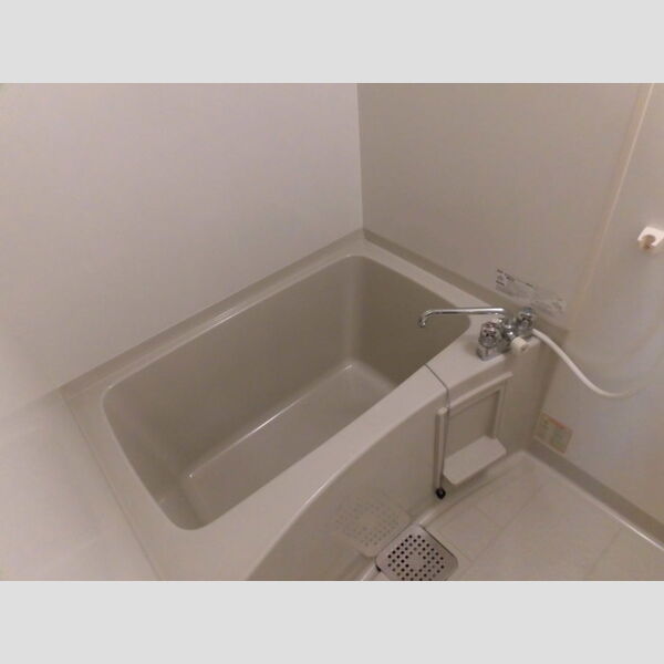 フローラ107号室 同建物別部屋の参考画像