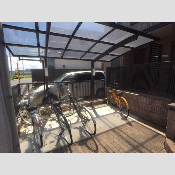 アミ・クール 駐輪場