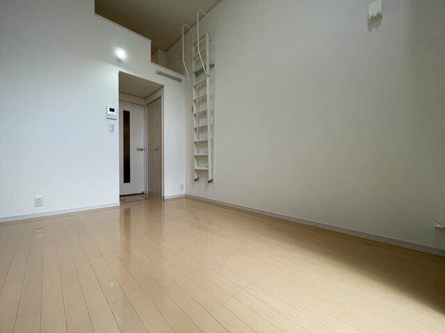 シャイニーソフト新宿御苑1階 部屋その他