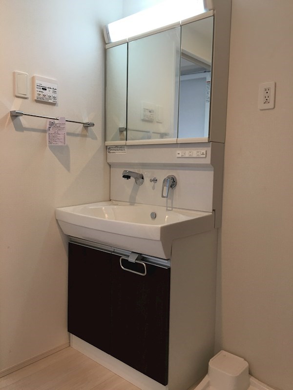 ル・プラターヌ 洗面