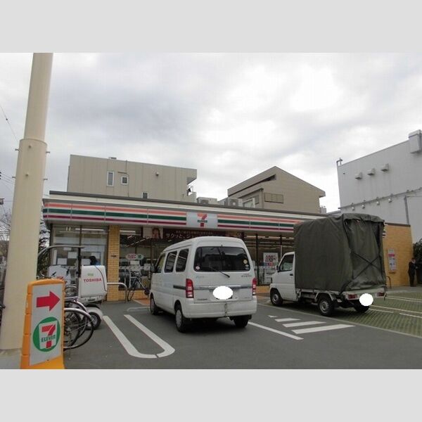 ブラン清澄白河 セブンイレブン江東三好4丁目店まで321m