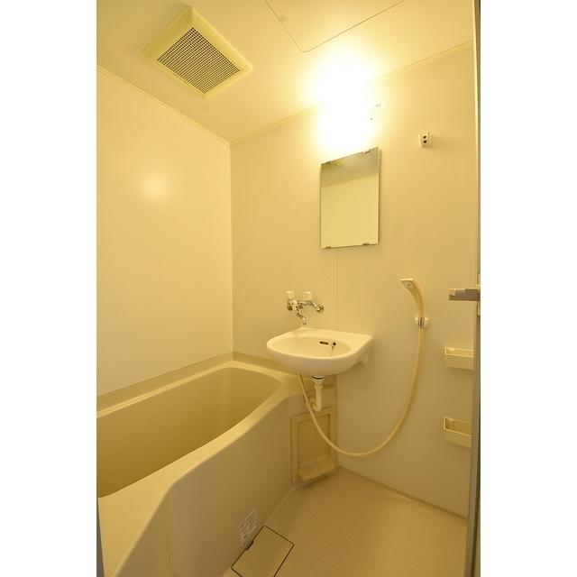 マノアコート バス