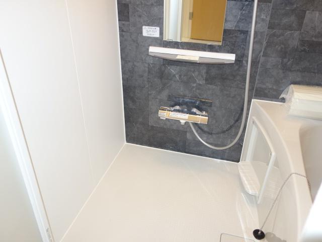 ジャルディーノ　Ｆ-one201号室 バス