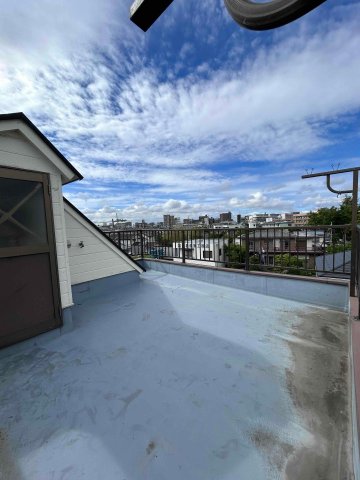 屋上・ガレージ付き一之江ハウス・3階建 広い屋上のルーフバルコニー！360度高い建物なし！花火大会も