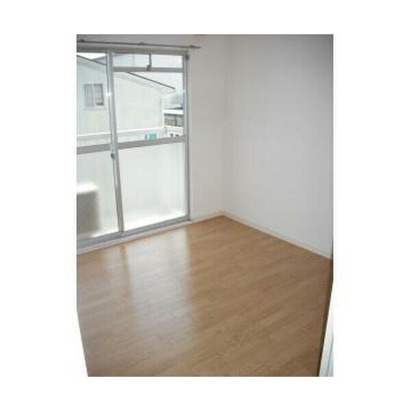 エステートピア原4205号室 リビング