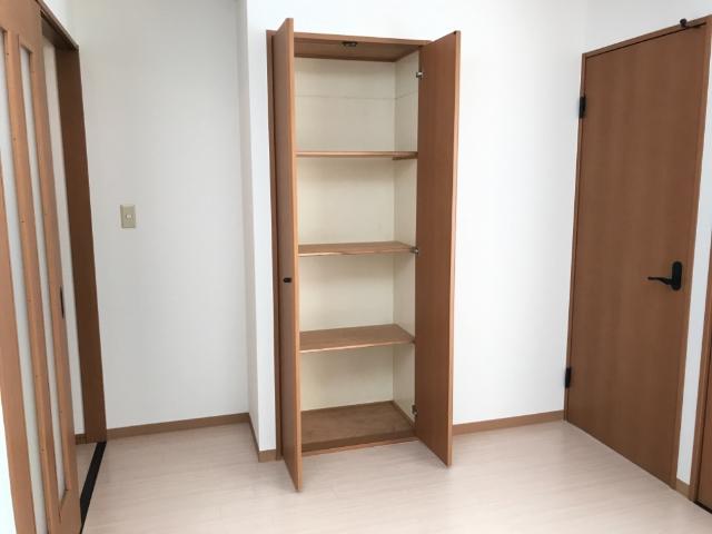 クレイスヴィラ 収納