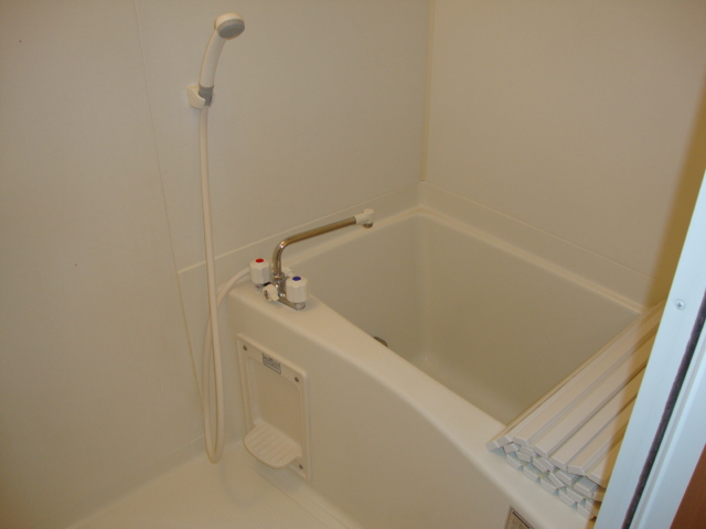 プリオール２００４301号室 バス