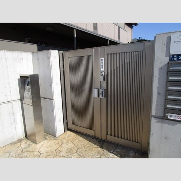 メゾン　ド　SATOMI　A棟 オートロック