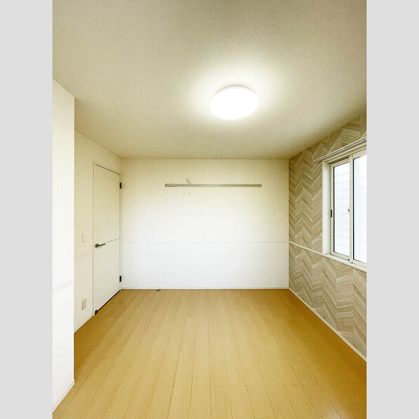 エテルナピーノ　A101号室 洋室