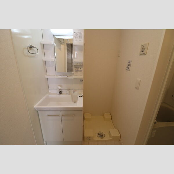 レスティングスウェル浦和 洗髪洗面化粧台