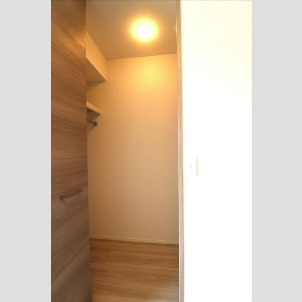 グラナーデ貫井 洋室クローゼット