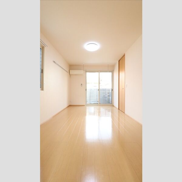 カーサ アリエッタ102号室 ★洋室7.6帖★