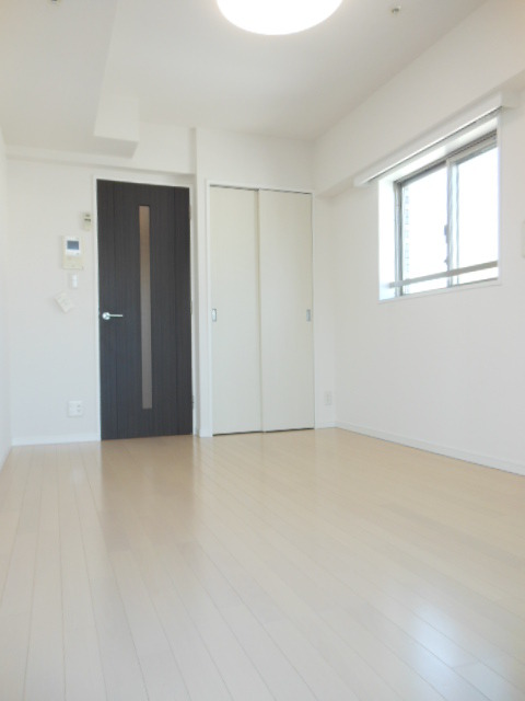 グランド・ガーラ新横浜North9階 角部屋・２面採光