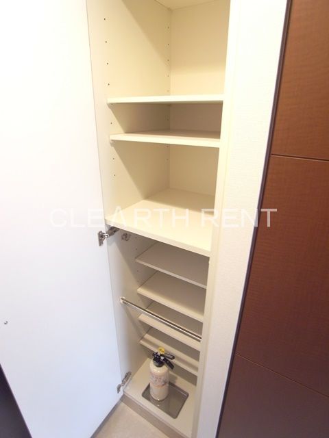 パレステュディオ新宿都庁前 同タイプ別住戸写真となります。現況と異なる場合がございます。