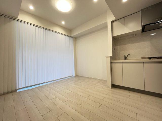 グランパティオス公園西の街５番館 リビング