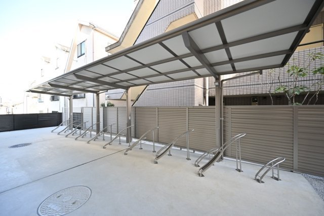 エルミ上落合3階 駐輪場