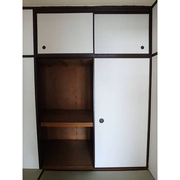 山口マンション0302号室 収納