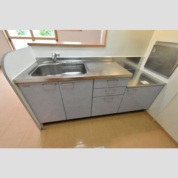 クレール四季彩の丘　六番館103号室 キッチン