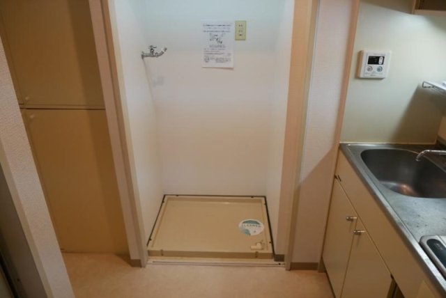 ダイアパレス浅草第二2階 室内洗濯機置場