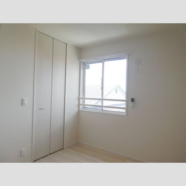 ベルクレスト301号室 洋室6帖