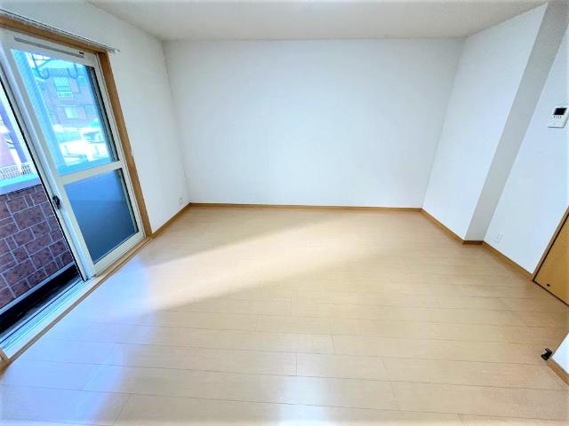 Ｌａ　ｇｌｙｃｉｎｅ101号室 洋室