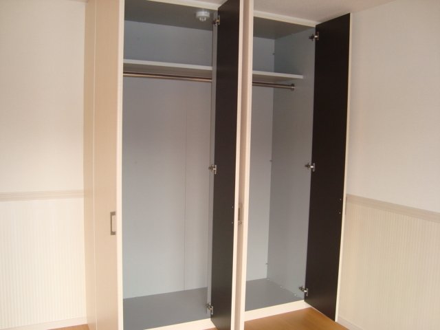 クレアトゥール　エスト　(Ｃｒｅａｔｅｕｒ　ｅｓｔ) クローゼット