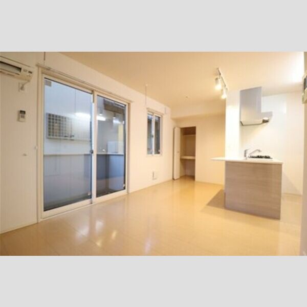 カロン 洋室10.5帖