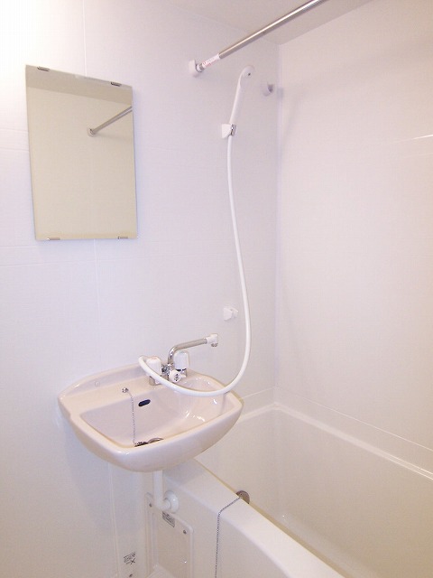 ARTESSIMO LINK BE'RIS 内観