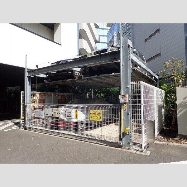 LROCKS 立体駐車場