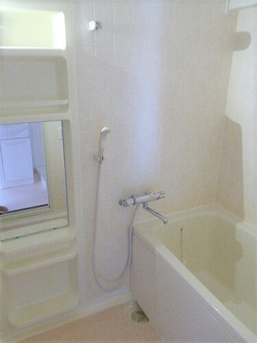 ライオンズガーデン川崎105号室 同建物別部屋の参考画像