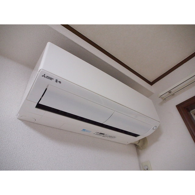 ハイツ幸野102号室 エアコン完備