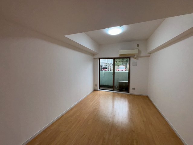 キャパシタス中野102号室 リビング