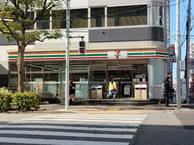 ジュウセイ　レジデンス1階 セブンイレブン船橋市役所前店