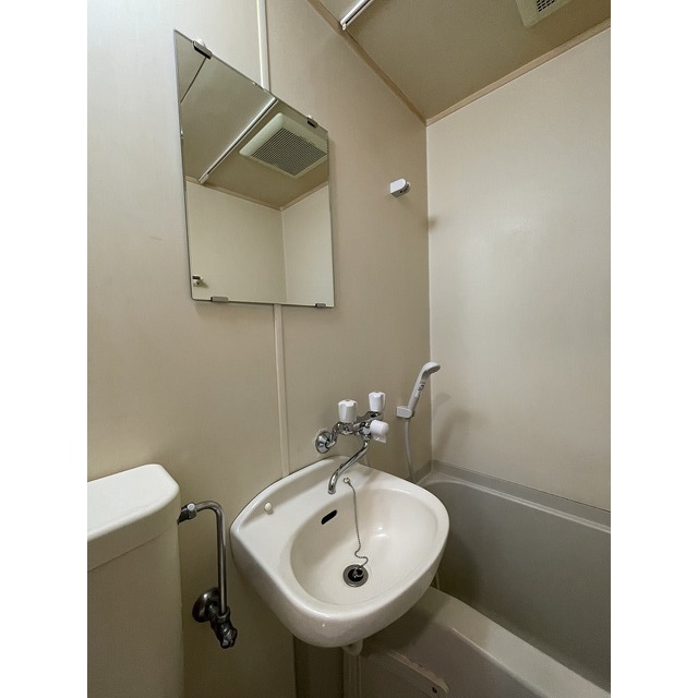 ビジネスワン505号室 同建物別部屋の参考画像