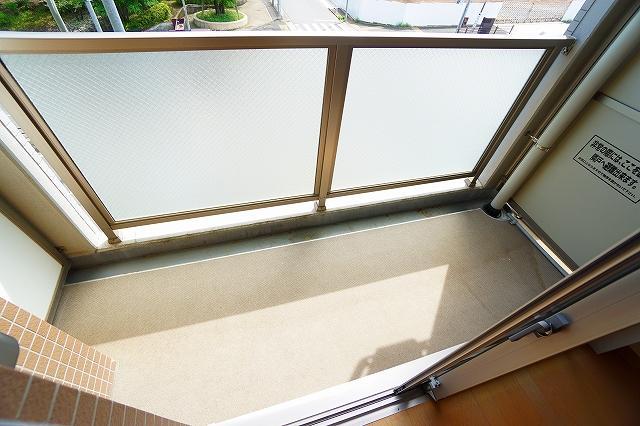 アーバンフラッツ八王子みなみ野3階 バルコニー