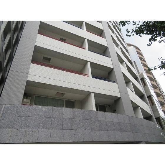 ラヴォーグ南青山 外観