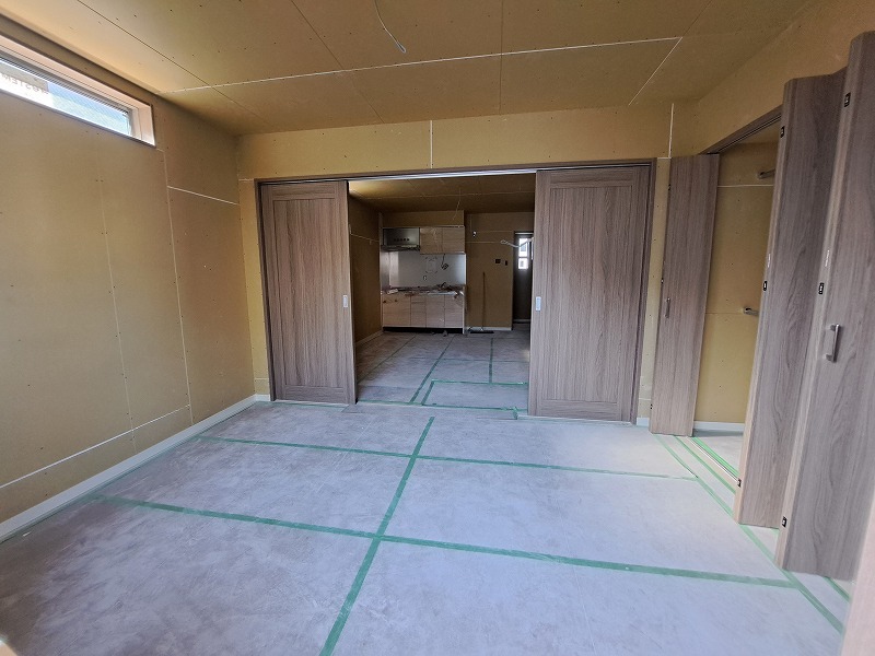 アローワン2階 内観