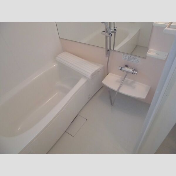 ソレイユM 浴室