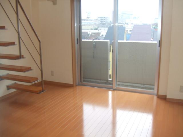 ＲｏｃｋＰｏｉｎｔ２１0305号室 リビング