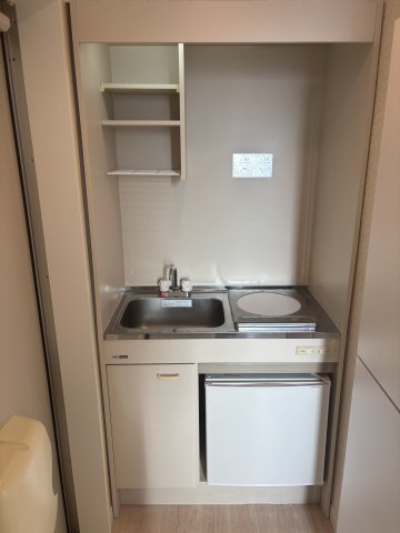 ユナイト金沢八景ハイゼンベルグ201号室 キッチン