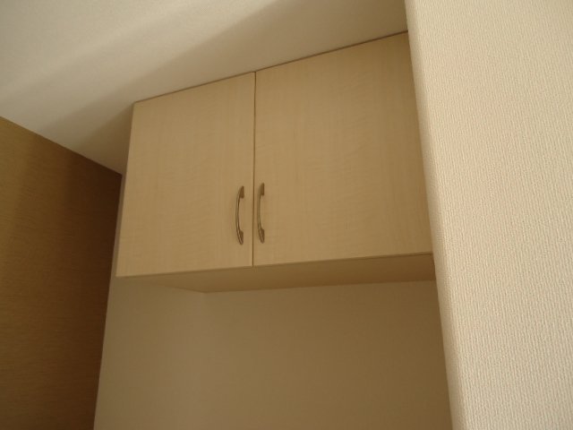シャルマンハウス 下駄箱上部収納