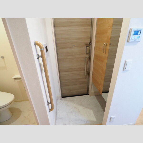 クレスタ 玄関(シューズボックス)