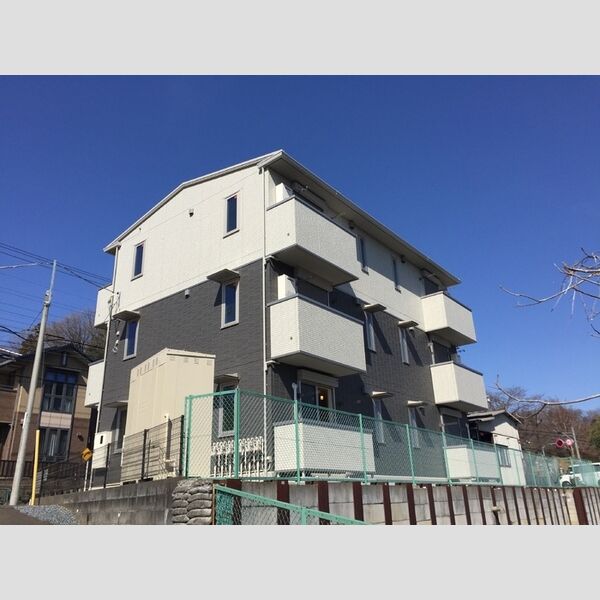エクセル マルヤマの外観画像