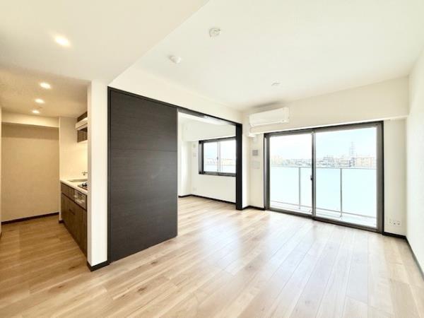 ＣＯＣＯ－ＣＨＩＬＬ　ＫＡＭＥＡＲＩ リビング