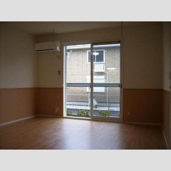 ミルキーハウス 洋室