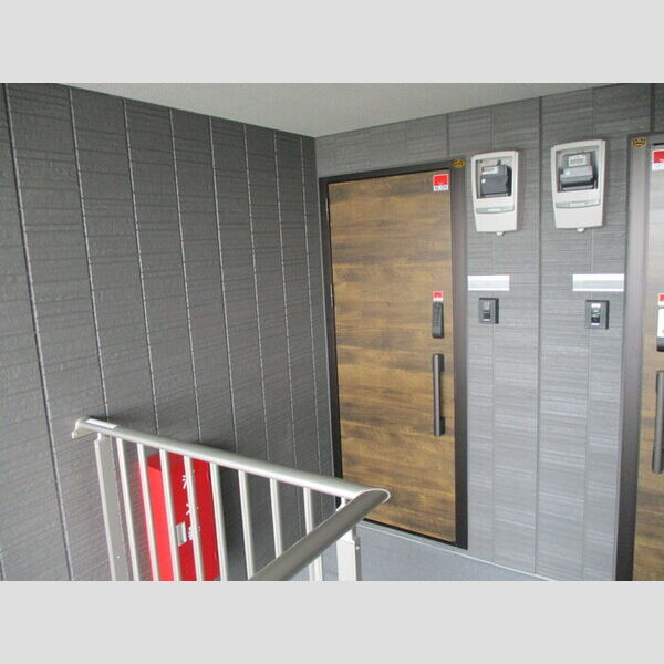 サニーハイム 玄関