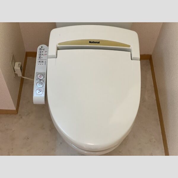 B-クレセント102号室 トイレ